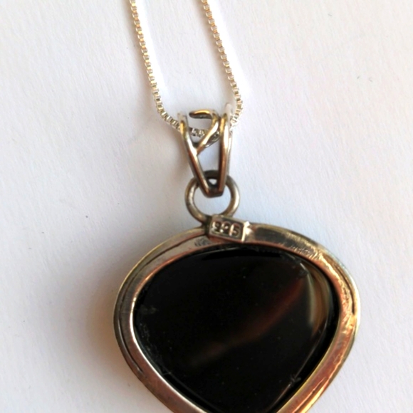 Sterling Silver Onyx Pendant Necklace. New Abstract Heart. 20" chain. Gift box - Picture 6 of 6